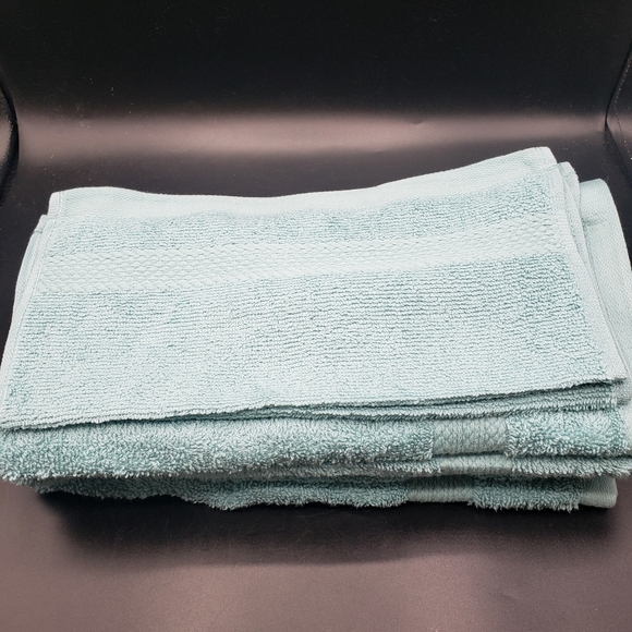 New Lane Linens Turquoise 4 Hand Towels And 2 Wash Clothes - Picture 3 of 3